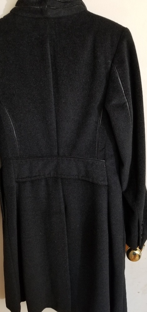 Coat - Picture 2 of 8